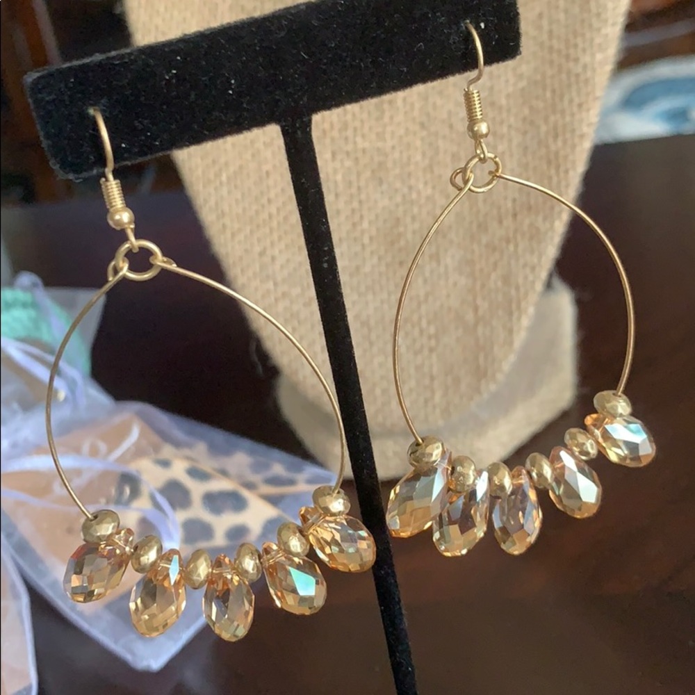 Gold beaded plunder hoop earrings
